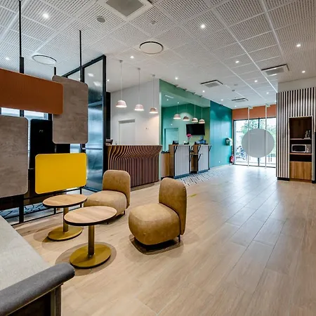 Bassins A Flot Hotel 3*