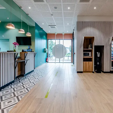 Bassins A Flot Hotel Bordeaux