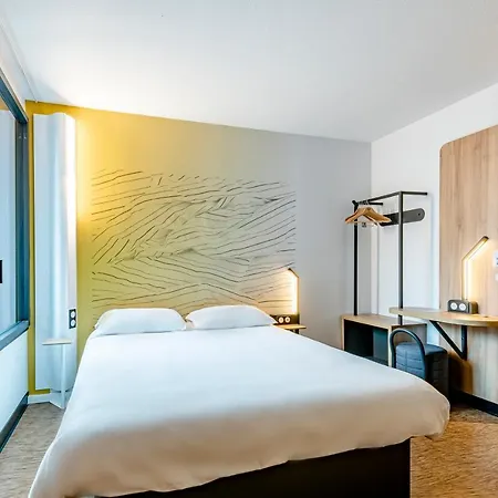 Bassins A Flot Hotel 3*