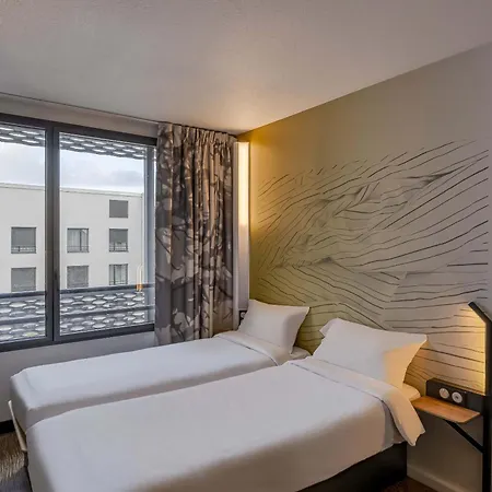 Bassins A Flot Hotel Bordeaux