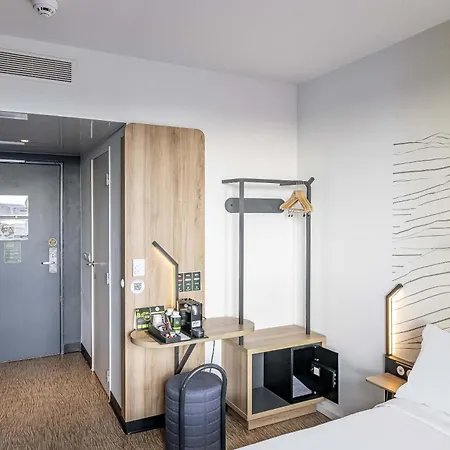 Hotel Bassins A Flot Bordeaux