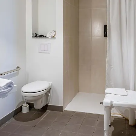 Hotel Bassins A Flot Bordeaux